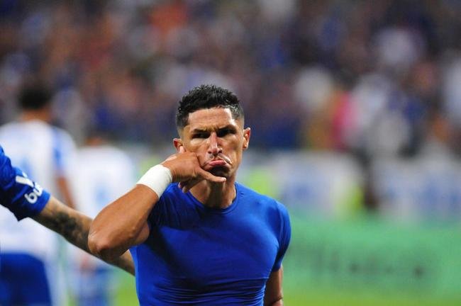 Cruzeiro 3 x 2 CSA: veja fotos do jogo da taa