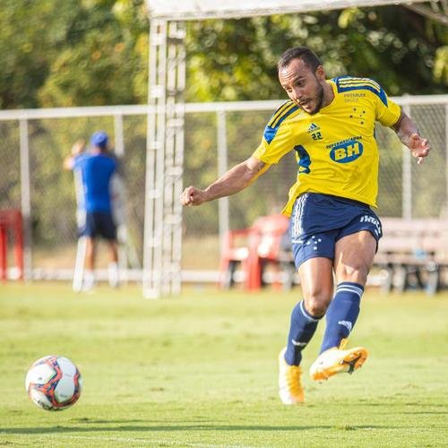 Fotos do jogo-treino entre Cruzeiro e Boa Esporte, disputado na Toca da Raposa II, em Belo Horizonte. Time celeste venceu por 2 a 0, com gols de Stnio