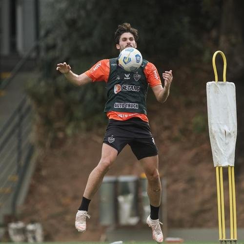 Após a eliminação na Libertadores diante do Palmeiras, jogadores do Atlético se reapresentaram na Cidade do Galo e realizaram treinamento visando o duelo contra o Internacional, pelo Campeonato Brasileiro