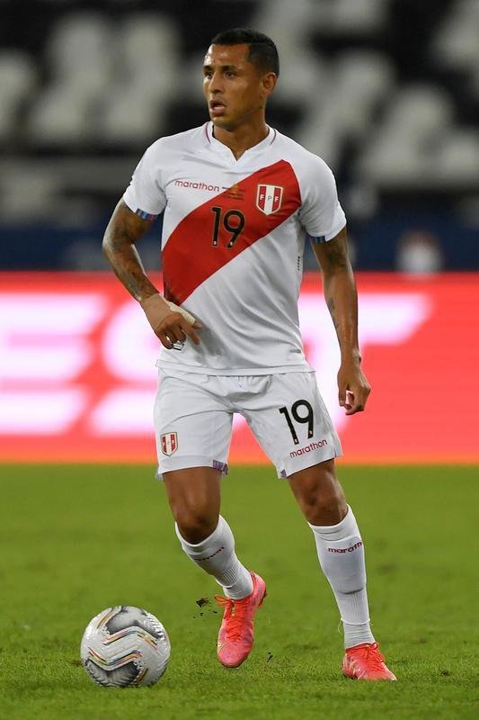 Brasil e Peru se enfrentaram pela segunda rodada do Grupo B da Copa Amrica