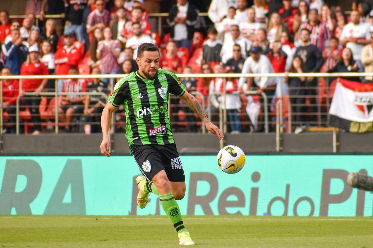 Fotos do jogo entre So Paulo e Amrica, no Morumbi, em So Paulo, pela 11 rodada do Campeonato Brasileiro