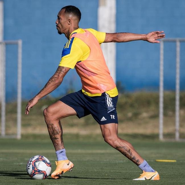 Joseph assinou com o Cruzeiro at o fim da Srie B