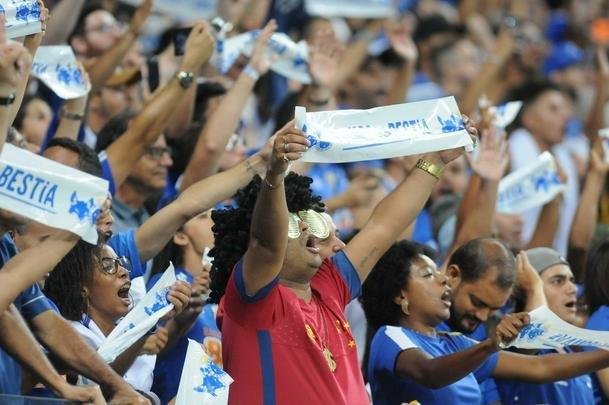 Fotos do jogos entre Cruzeiro e Deportivo Lara no Mineiro