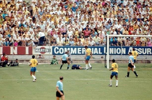 Na semifinal, Brasil aplicou 3 a 1 no Uruguai e garantiu lugar na decisão diante da Itália