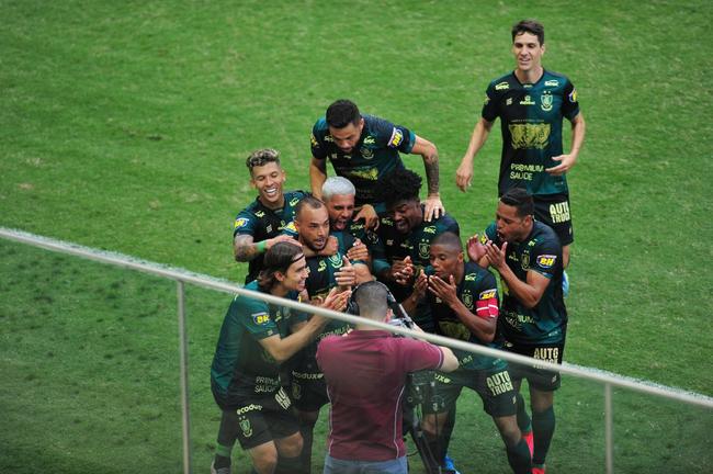 Fotos do jogo entre Amrica e Cruzeiro, pela semifinal do Mineiro