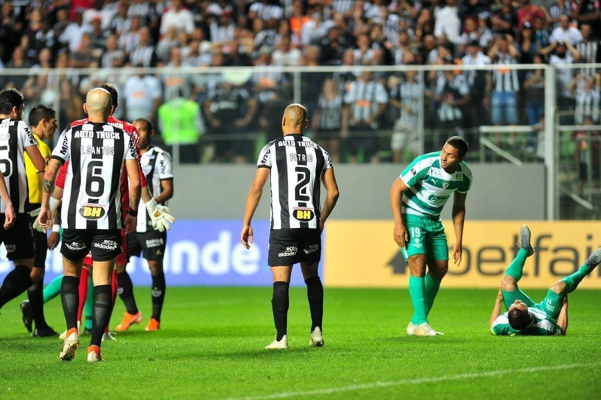 Fotos do primeiro tempo do jogo entre Atltico e La Equidad, no Independncia, pelas quartas de final da Copa Sul-Americana
