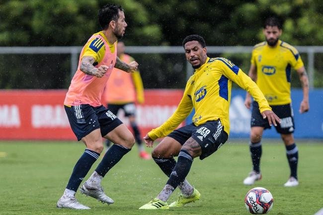 Fotos do treino do Cruzeiro nesta quinta-feira (11/11)