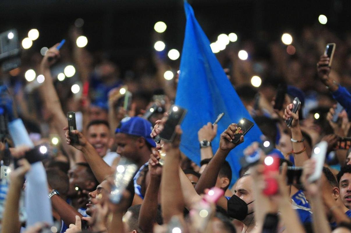 Fotos da partida entre Cruzeiro e Brusque, no Mineiro, em BH, pela 35 rodada da Srie B do Brasileiro