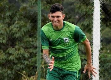 Contrato do atacante de 30 anos termina no fim do ano