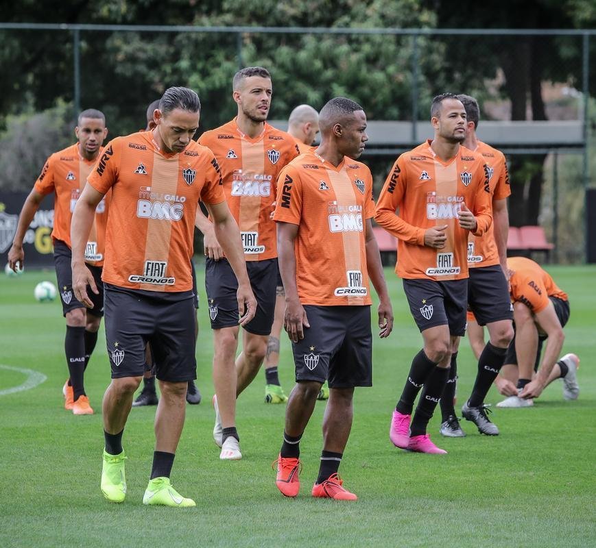 Fotos do treino do Atltico neste sbado, na Cidade do Galo. O tcnico Rodrigo Santana deve escalar o time com Wilson; Patric, Igor Rabello, Rver e Fbio Santos; Jair e Elias; Char, Vincius e Cazares; Ricardo Oliveira