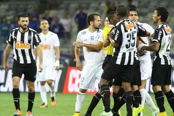 Imagens da deciso entre Cruzeiro e Atltico no Mineiro