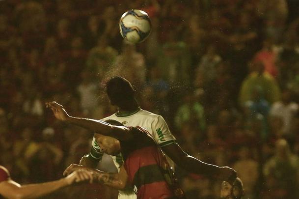 Na Ilha do Retiro, o Sport recebeu o América-MG para tentar buscar sua terceira vitória consecutiva