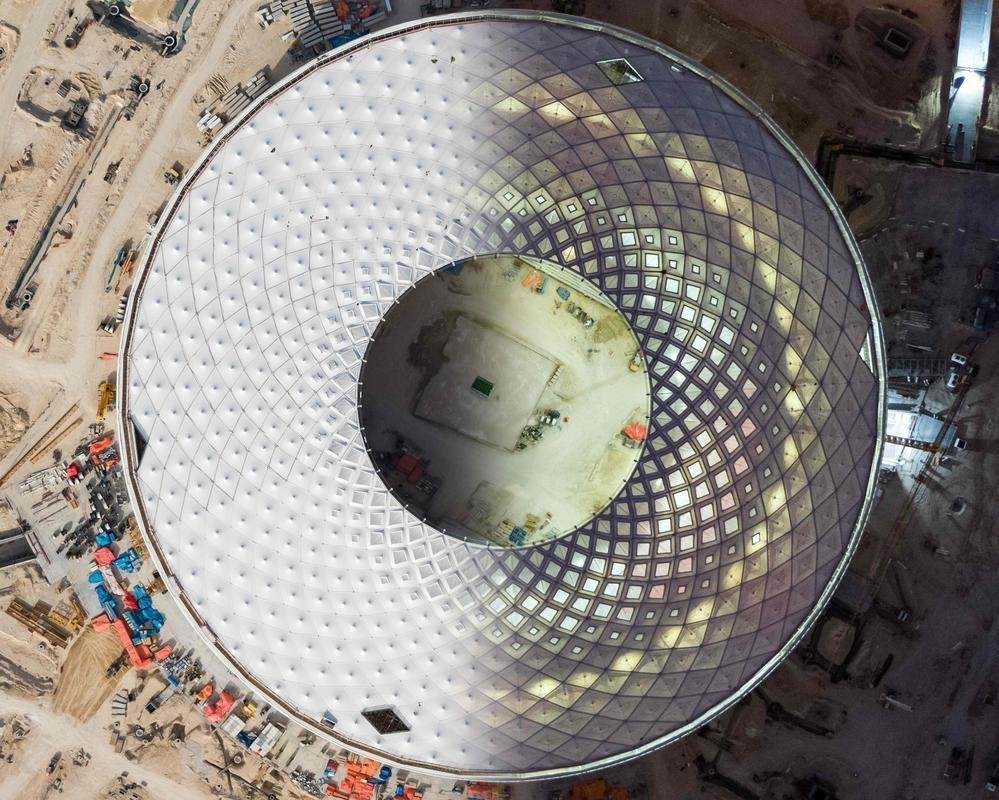 Estdio Al Thumama: arena da Copa tem capacidade para 40 mil torcedores e fica em Doha, capital do Catar. Foi projetado por pessoas nascidas no pas e reflete tradio familiar catari
