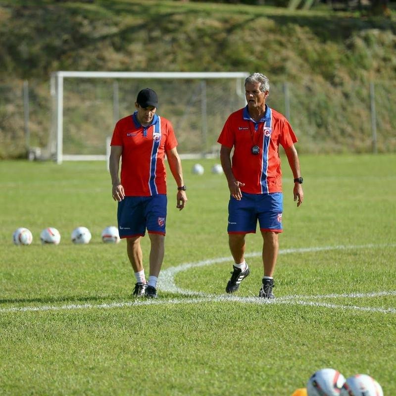 Com jogadores conhecidos da torcida mineira, como o zagueiro Edcarlos o meio-campista Leandro Domingues, o Betim apresentou o elenco nessa segunda-feira (21)
