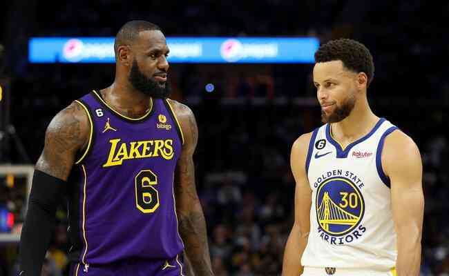 LeBron James, do Los Angeles Lakers, e Stephen Curry, do Golden State Warriors