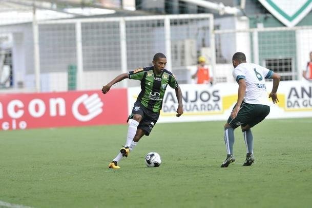 Veja imagens de Amrica e Caldense, no Independncia