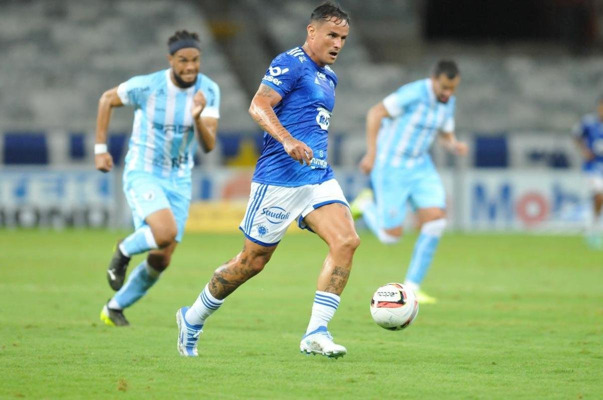 Cruzeiro venceu Londrina por 1 a 0, com gol de Luvannor