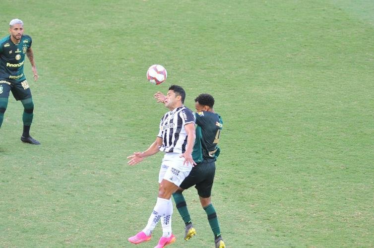 Fotos do jogo de ida da final do Campeonato Mineiro, entre Amrica e Atltico, no Independncia, em Belo Horizonte