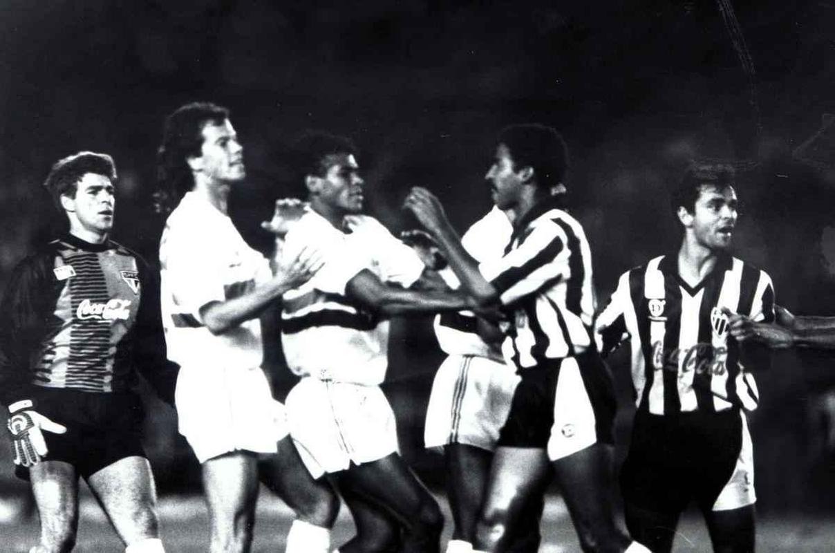 1991 - 3 lugar - eliminado pelo So Paulo na semifinal