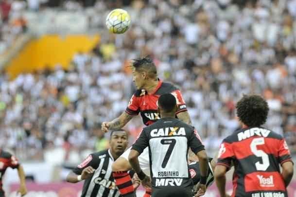 Fotos do jogo entre Atltico e Flamengo no Mineiro