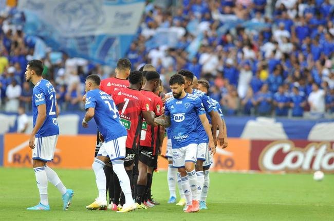 Fotos do jogo entre Cruzeiro e Pouso Alegre