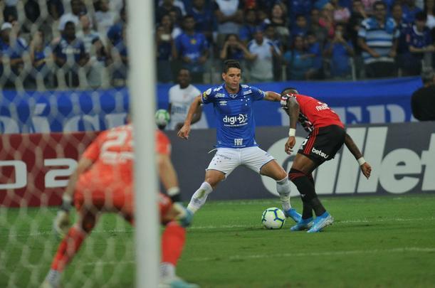Fotos de Cruzeiro x So Paulo, no Mineiro, pela 26 rodada do Campeonato Brasileiro