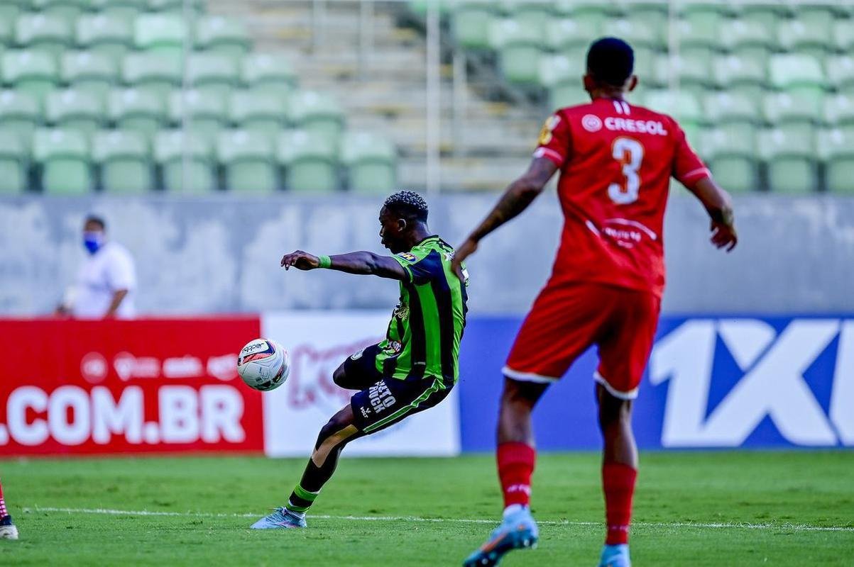 O Amrica recebeu o Tombense neste sbado (19), em jogo vlido pela 11 rodada do Campeonato Mineiro. Sem pblico, a partida foi realizada no Estdio Independncia, em Belo Horizonte.