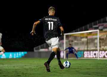 Romeo Beckham fez seu primeiro jogo como jogador profissional com 19 anos