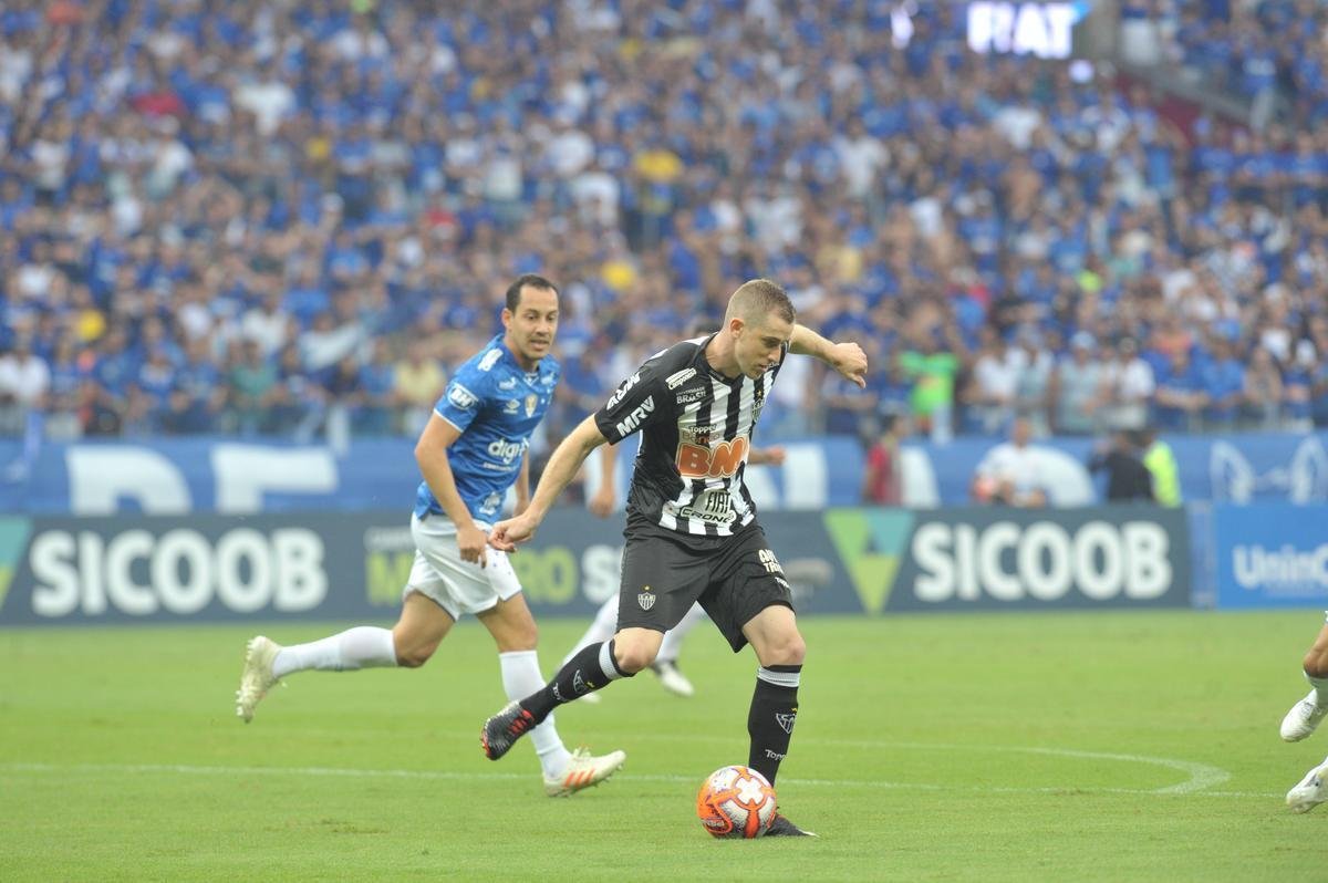 Fotos do primeiro clssico da final do Mineiro, entre Cruzeiro e Atltico, no Mineiro