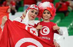 Torcedores de Tunsia e Frana na partida pelo Grupo D da Copa do Mundo do Catar