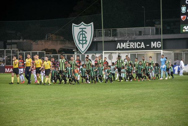 América e Oeste duelaram na noite desta terça-feira, no Independência, em jogo válido pela 11ª rodada da Série B do Campeonato Brasileiro