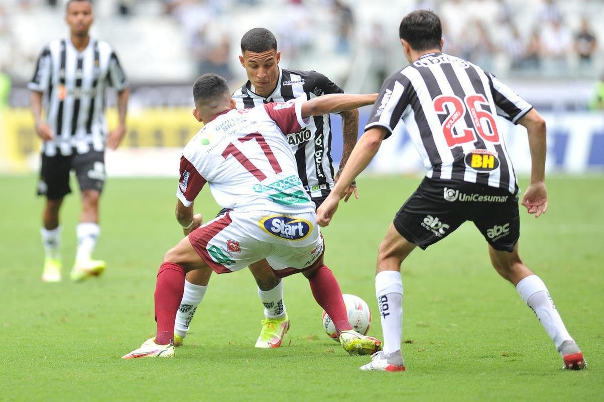 Fotos do jogo entre Atltico e Patrocinense, pelo Campeonato Mineiro