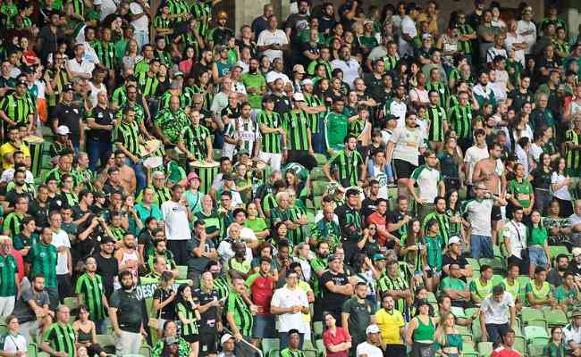 Mais de 5 mil torcedores acompanharam a vitória do América sobre o Cruzeiro no Independência