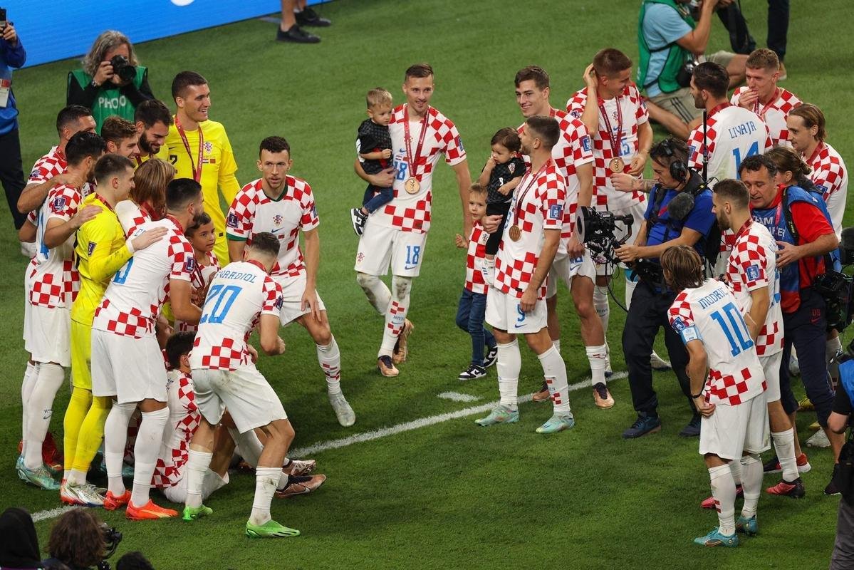 Festa e premiao da Crocia por terceiro lugar na Copa do Mundo de 2022, no Catar. Croatas venceram o Marrocos por 2 a 1, neste sbado (17) e conseguiram mais um feito histrico em Mundiais.