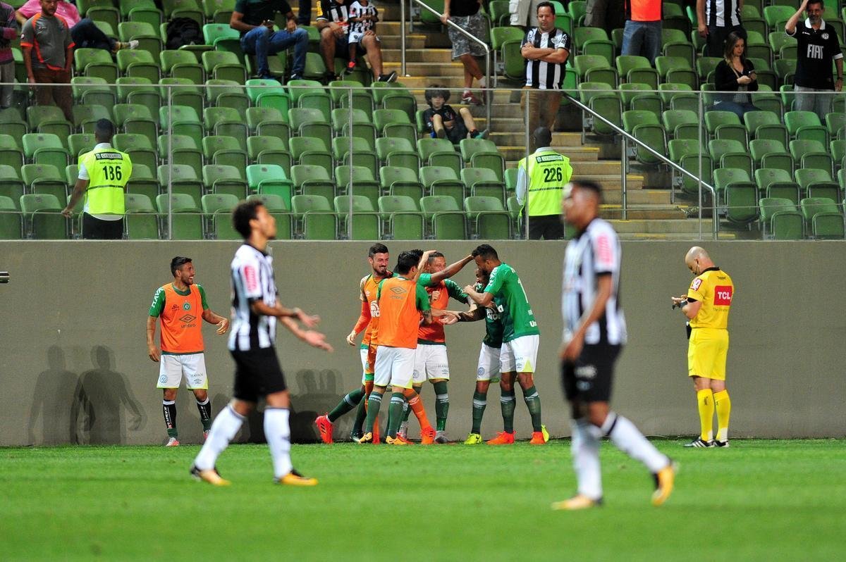 Veja fotos do duelo entre Atltico e Chapecoense, pela 29 rodada do Campeonato Brasileiro