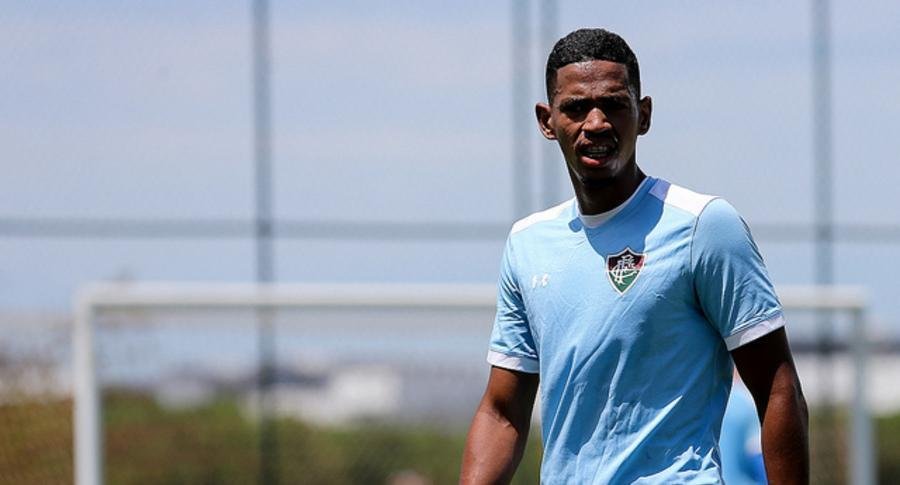Atacante Luis Felipe, de 21 anos, estava no Internacional e foi anunciado como reforo do Fluminense