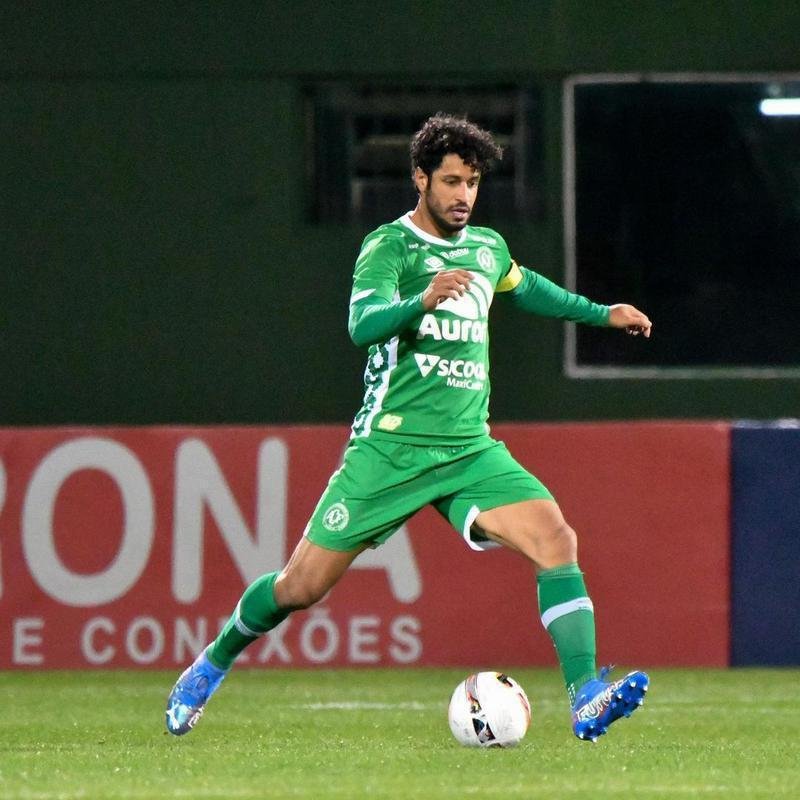 Zagueiro Leo pela Chapecoense, em 2022
