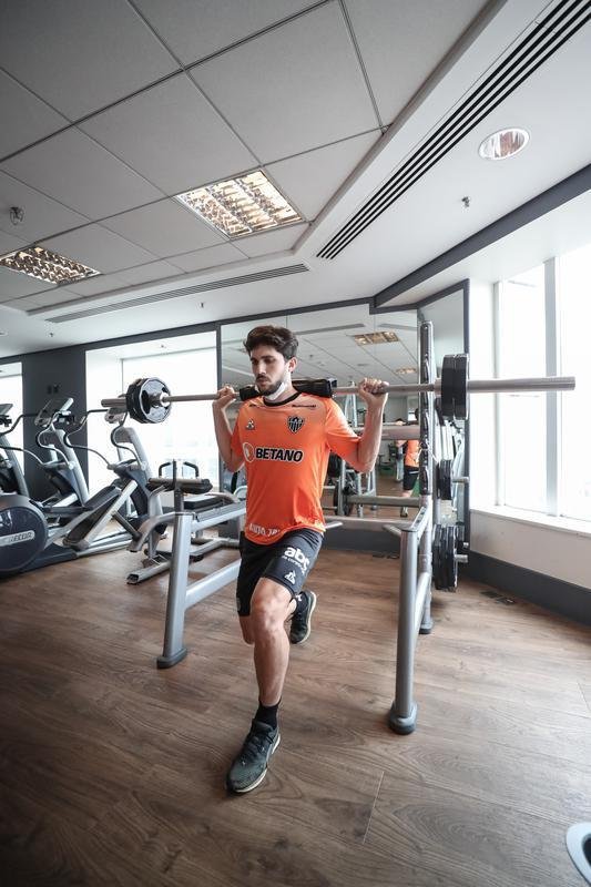 Jogadores do Atltico fizeram uma atividade regenerativa em So Paulo nesta quarta-feira, dia seguinte ao empate por 0 a 0 com o Palmeiras