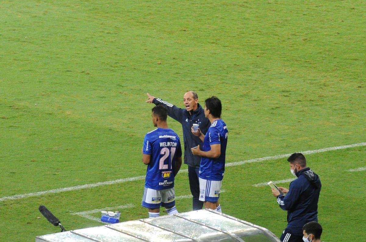Cruzeiro x Juventude: fotos do jogo desta sexta-feira, no Mineiro, pela 16 rodada da Srie B