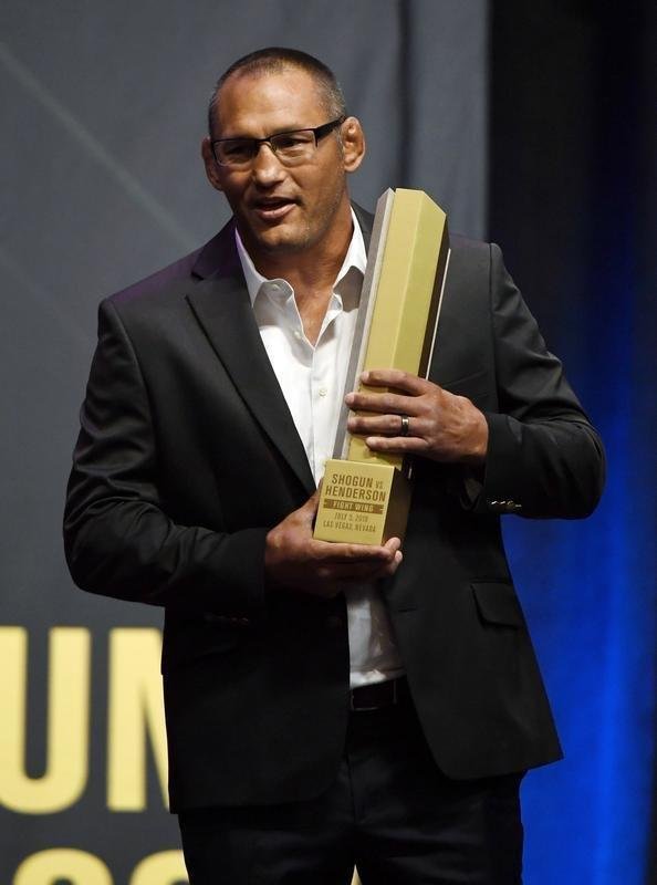Dan Henderson entrou para Hall da Fama pela luta contra Mauricio Shogun, em 2013