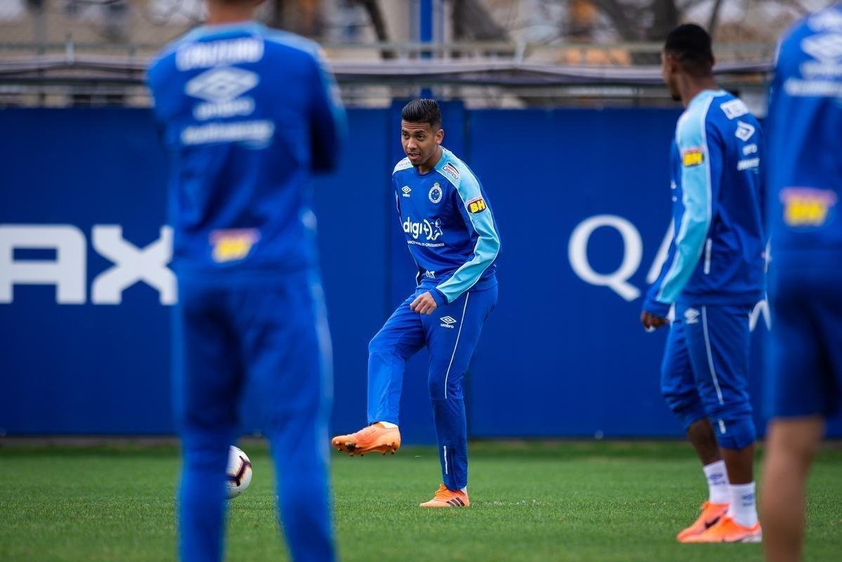 De olho em jogo contra o River Plate pela Copa Libertadores, Cruzeiro treinou na tarde desta segunda-feira no CT do Boca Juniors