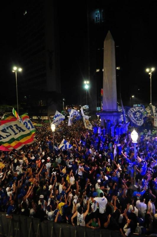 Festa do Cruzeiro na Praa 7 de Setembro, em Belo Horizonte, em comemorao ao acesso  Srie A do Campeonato Brasileiro de 2023