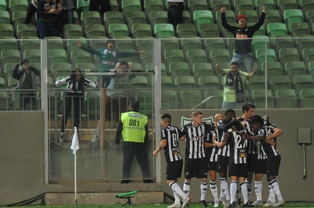 Fotos da partida entre Atltico e So Paulo, no Independncia