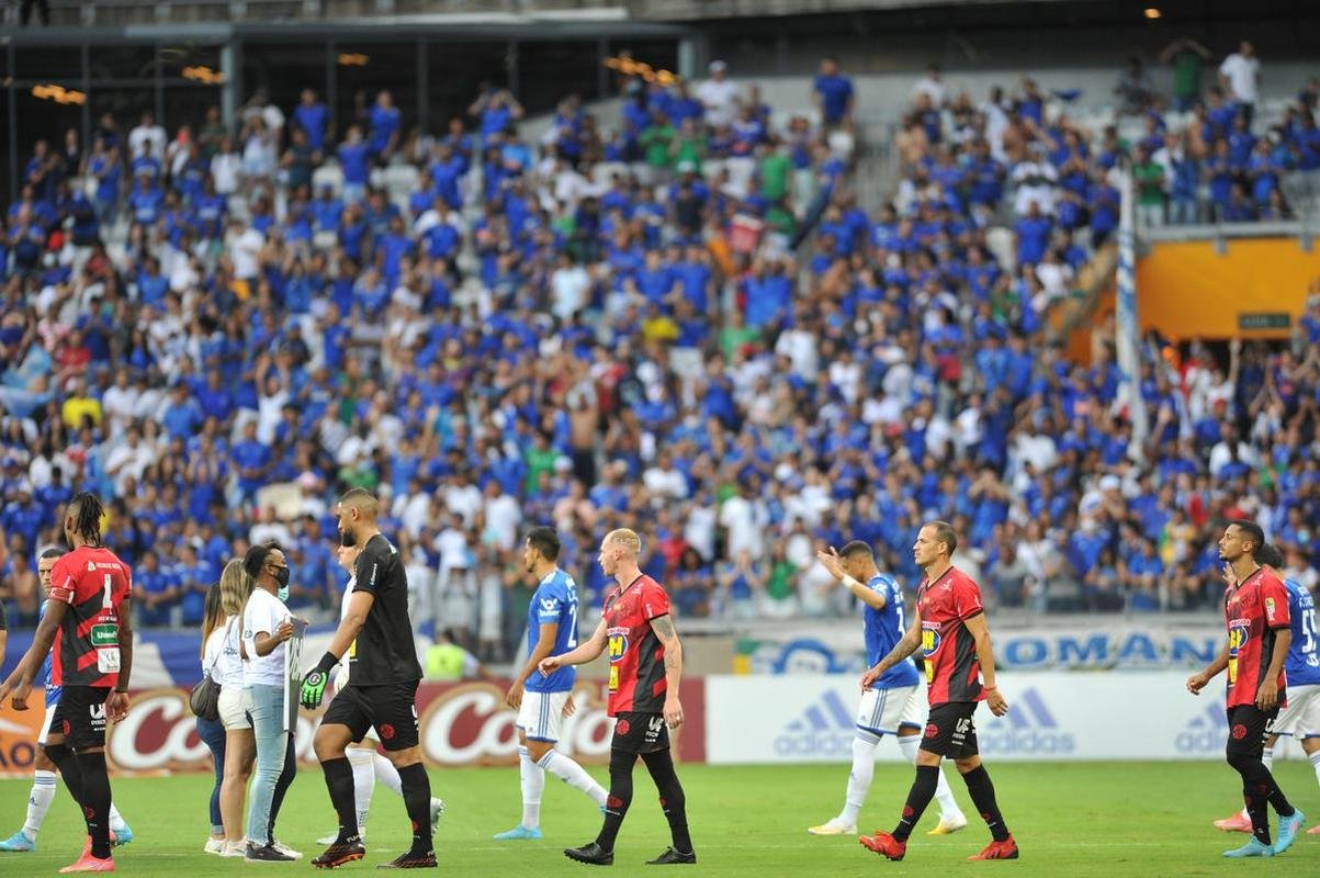Fotos do jogo entre Cruzeiro e Pouso Alegre