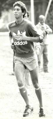 Imagens do Cruzeiro com a camisa da Adidas (Arquivo/Estado de Minas)