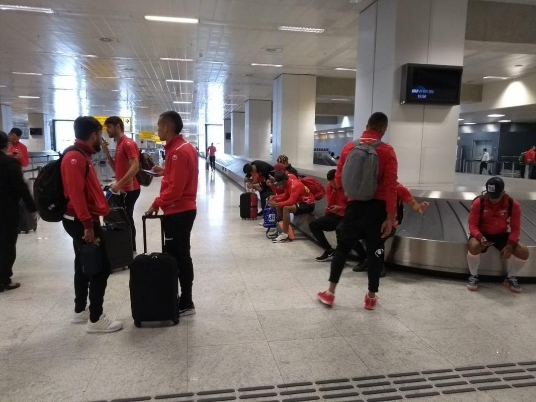 Fotos da delegao do Deportivo Lara na viagem at Belo Horizonte
