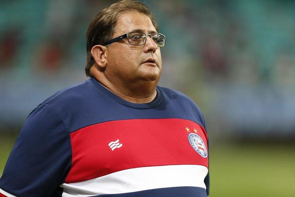 Fotos da partida entre Bahia e Cruzeiro, na Fonte Nova, em Salvador, pela primeira rodada da Srie B de 2022