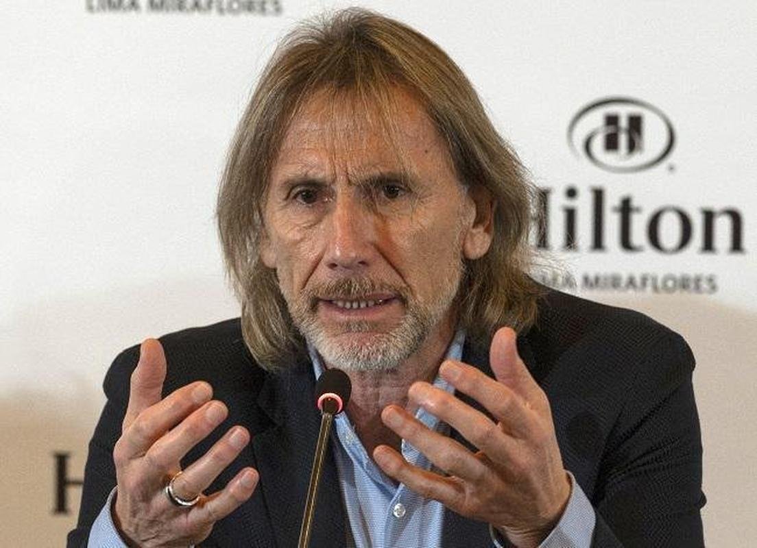 Ricardo Gareca, de 64 anos, j trabalhou no Brasil, quando comandou o Palmeiras. O argentino est livre no mercado aps comandar a Seleo do Peru