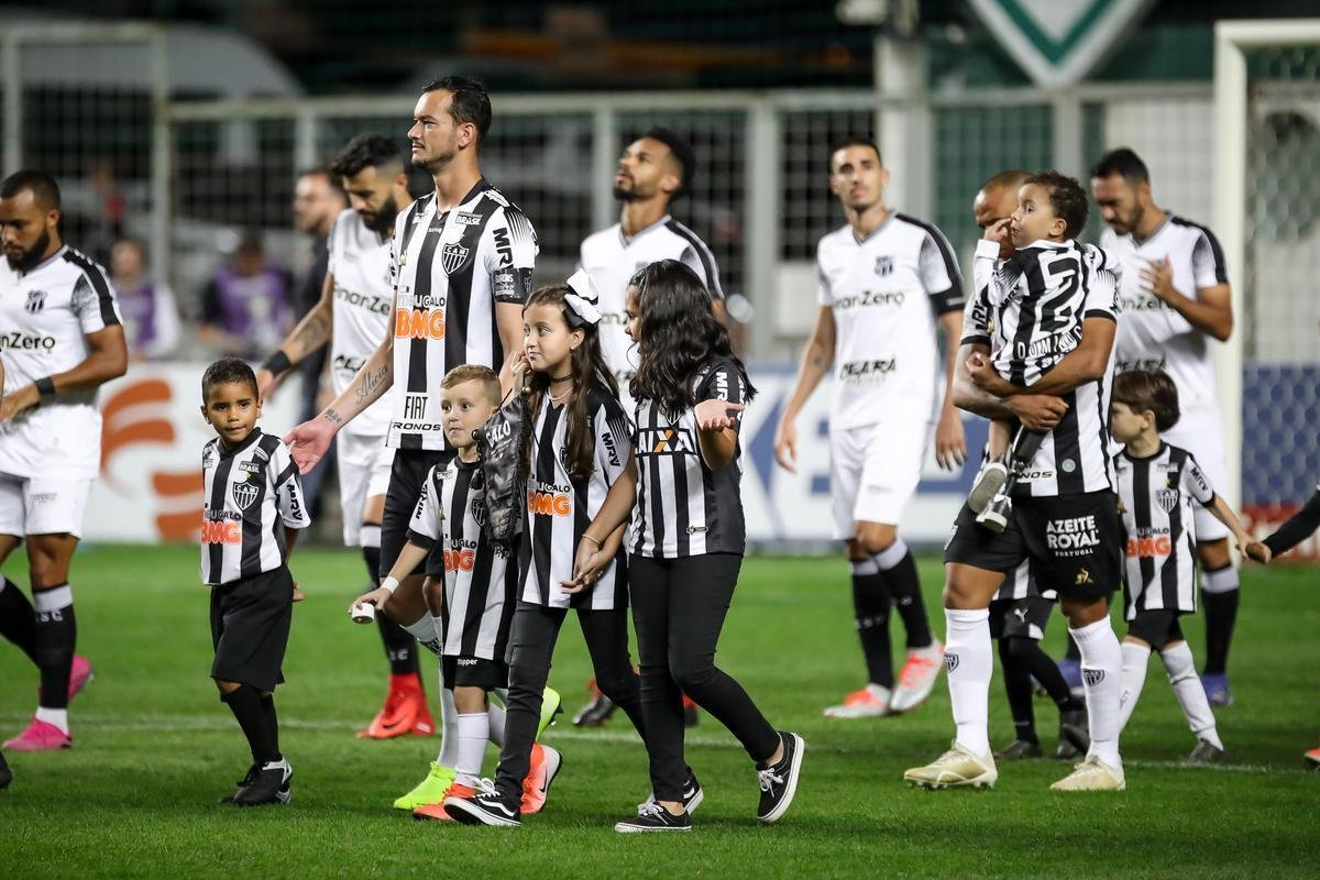 Fotos do duelo entre Atltico e Cear, no Independncia, pela 22 rodada do Brasileiro