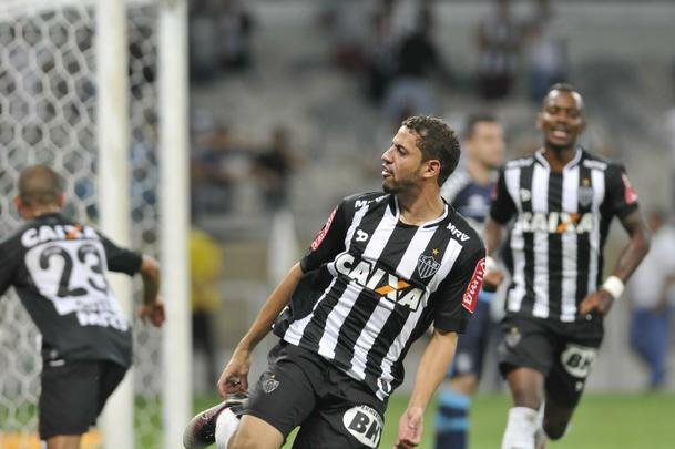 Gabriel marcou o gol de honra do Galo no Mineiro, no primeiro duelo da final, diminuindo para 2 a 1